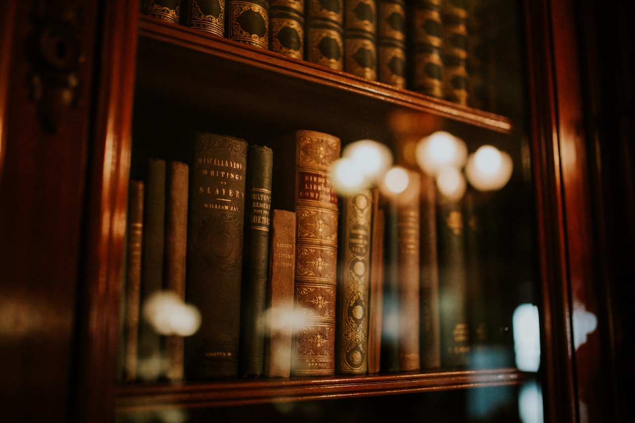 Legal books for business formation and contract guidance
