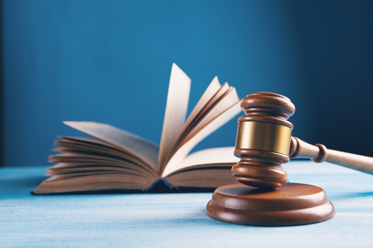 Legal consultation setting for negotiation and mediation